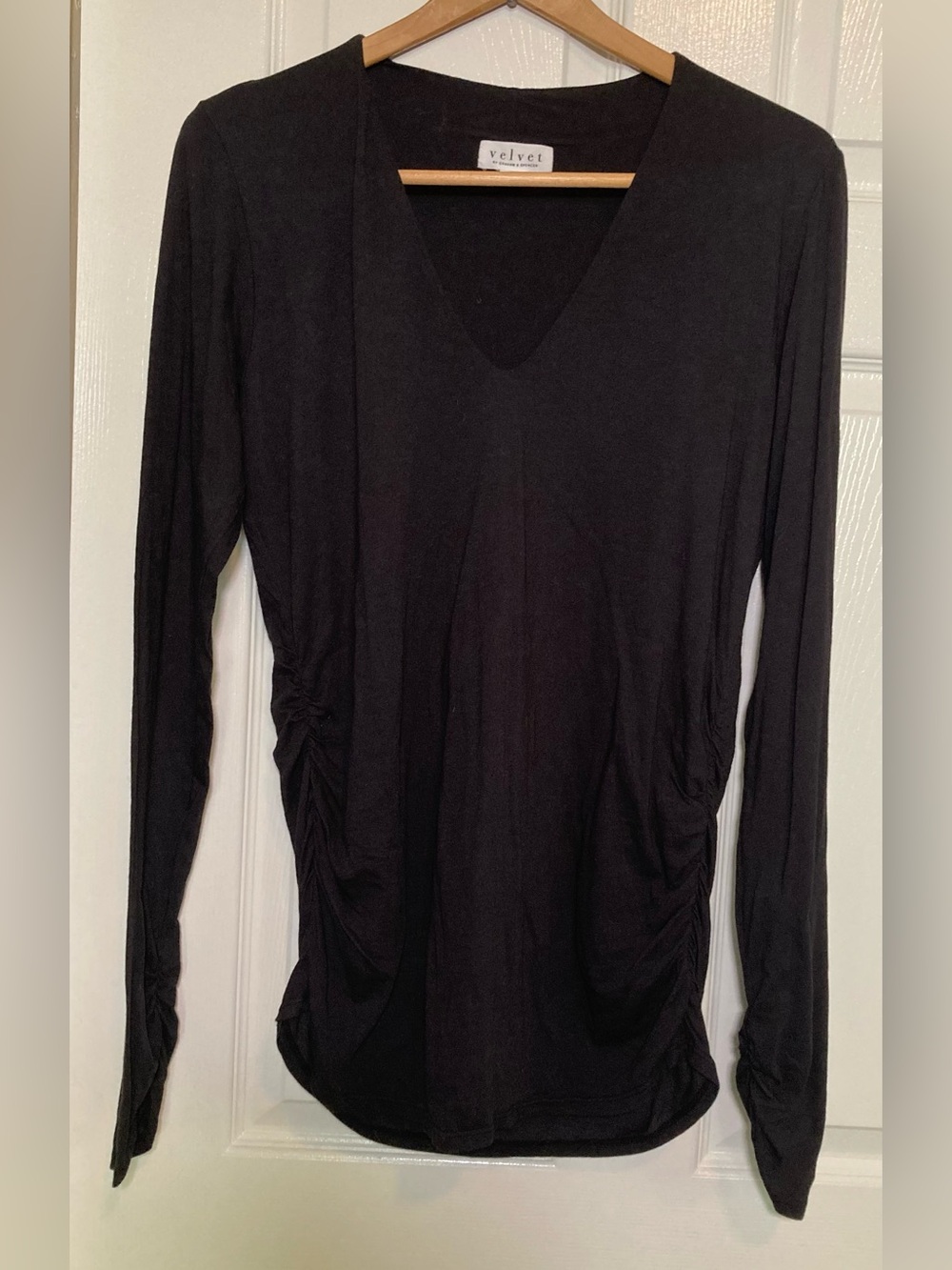 Velvet 🟣 by Graham & Spencer Size XL Long Sleeve V Neck Top with Ruching